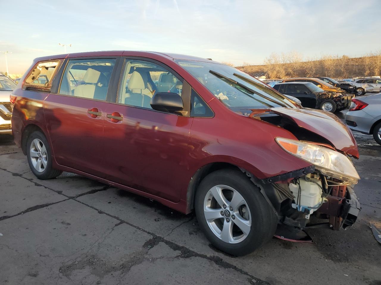 2018 Toyota Sienna L VIN: 5TDZZ3DC3JS918505 Lot: 81588254