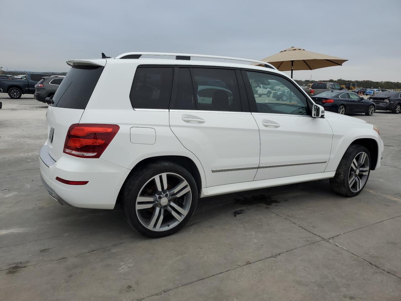 WDCGG5HB7EG305064 2014 Mercedes-Benz Glk 350