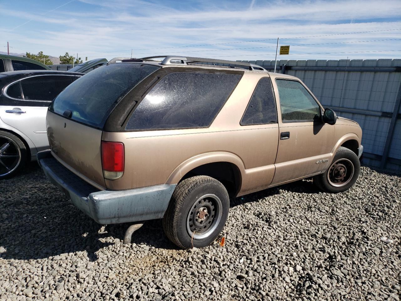 1997 Chevrolet Blazer VIN: 1GNCT18W5VK104375 Lot: 81480684