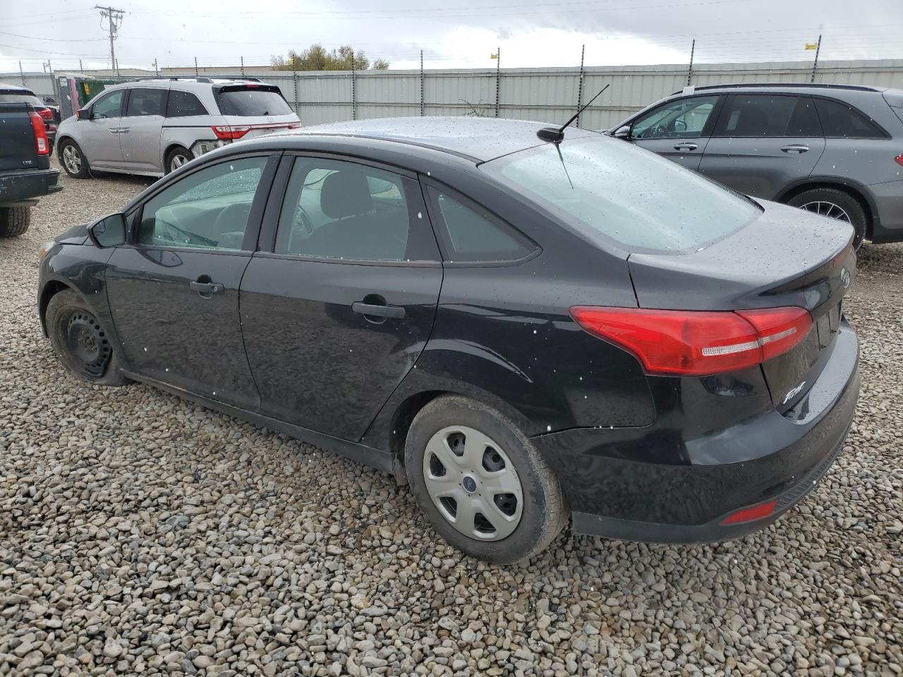 2017 Ford Focus S VIN: 1FADP3E20HL258253 Lot: 79191024