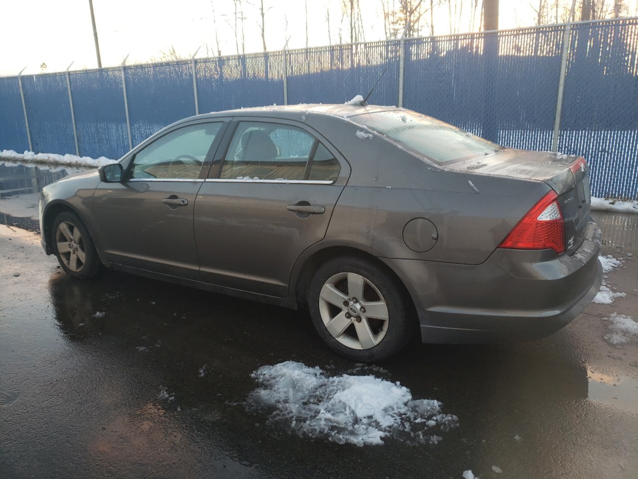 3FAHP0HA6BR142163 2011 Ford Fusion Se