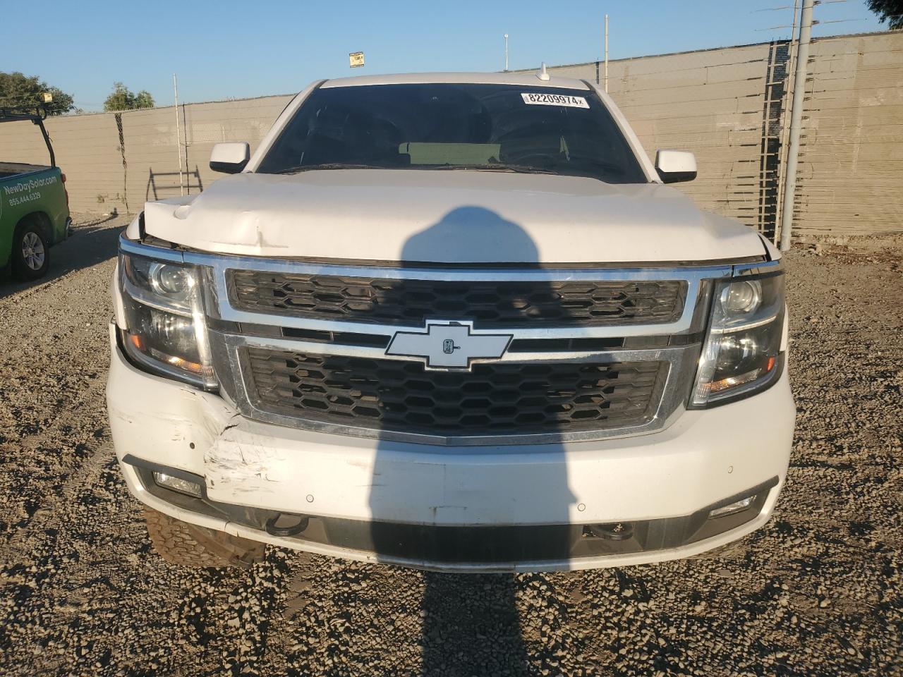 1GNSKBKC5KR268859 2019 Chevrolet Tahoe K1500 Lt