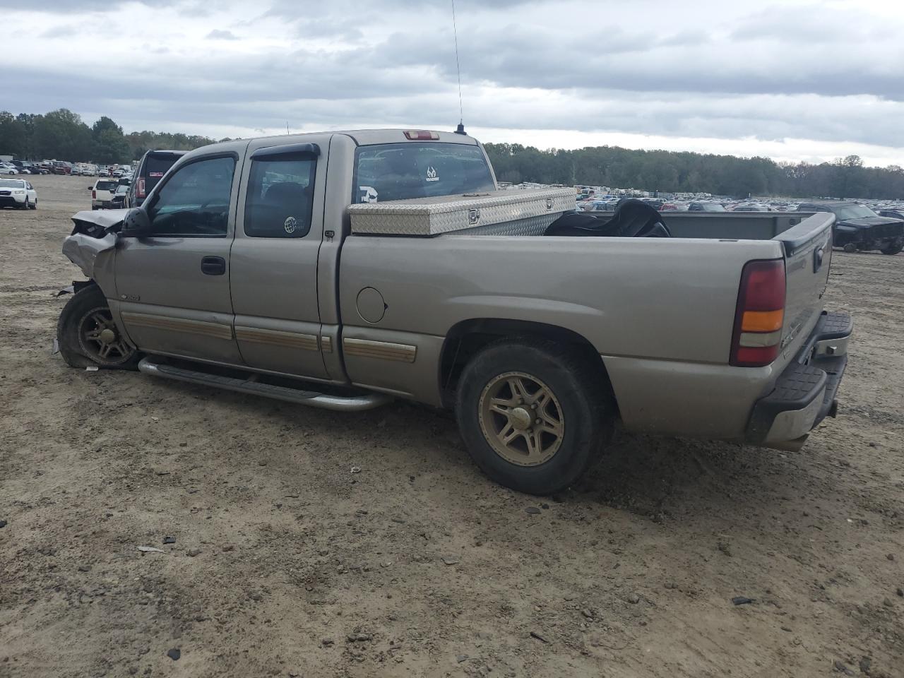 2002 Chevrolet Silverado C1500 VIN: 2GCEC19T921165231 Lot: 80653194