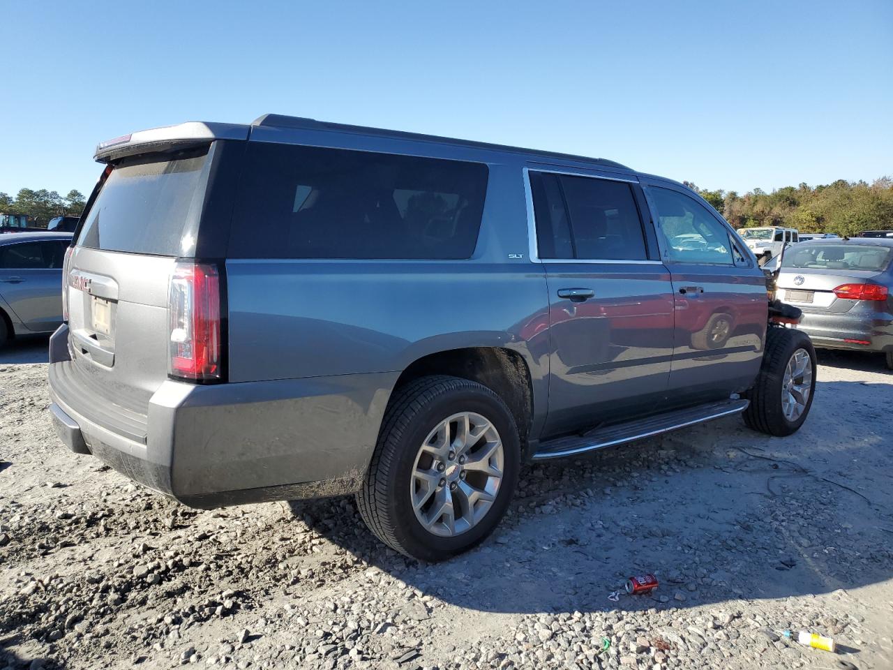 2018 GMC Yukon Xl C1500 Slt VIN: 1GKS1GKC6JR402256 Lot: 81072994