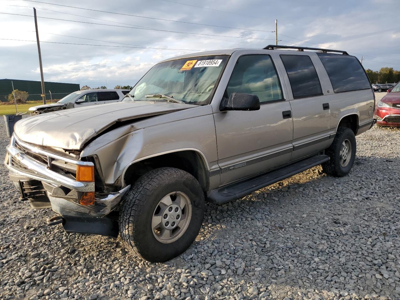 1998 Chevrolet Suburban K1500 VIN: 3GNFK16R3WG109614 Lot: 81918954