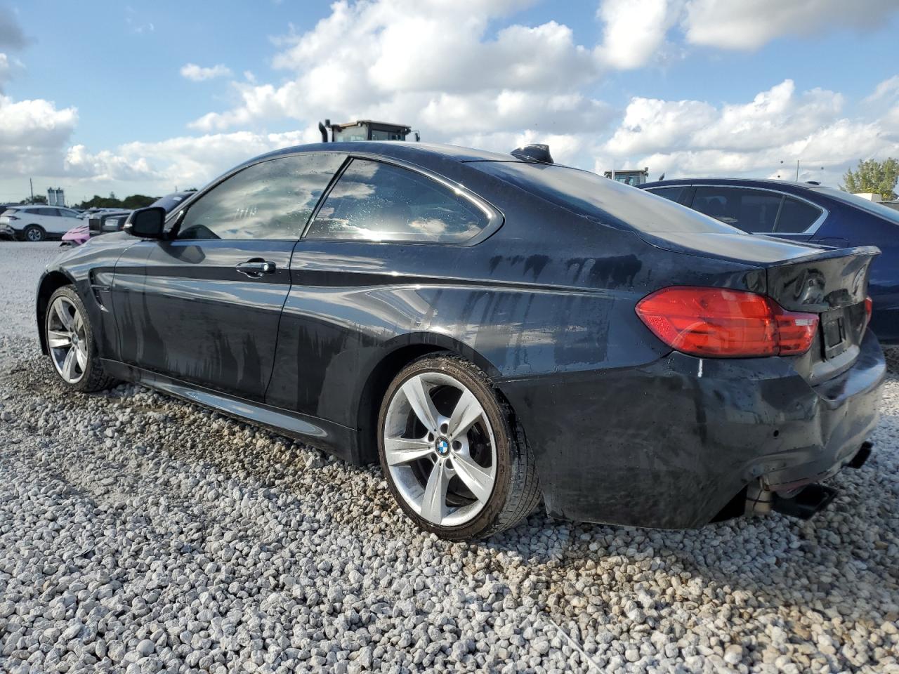 WBS3R9C31HA014016 2017 BMW M4