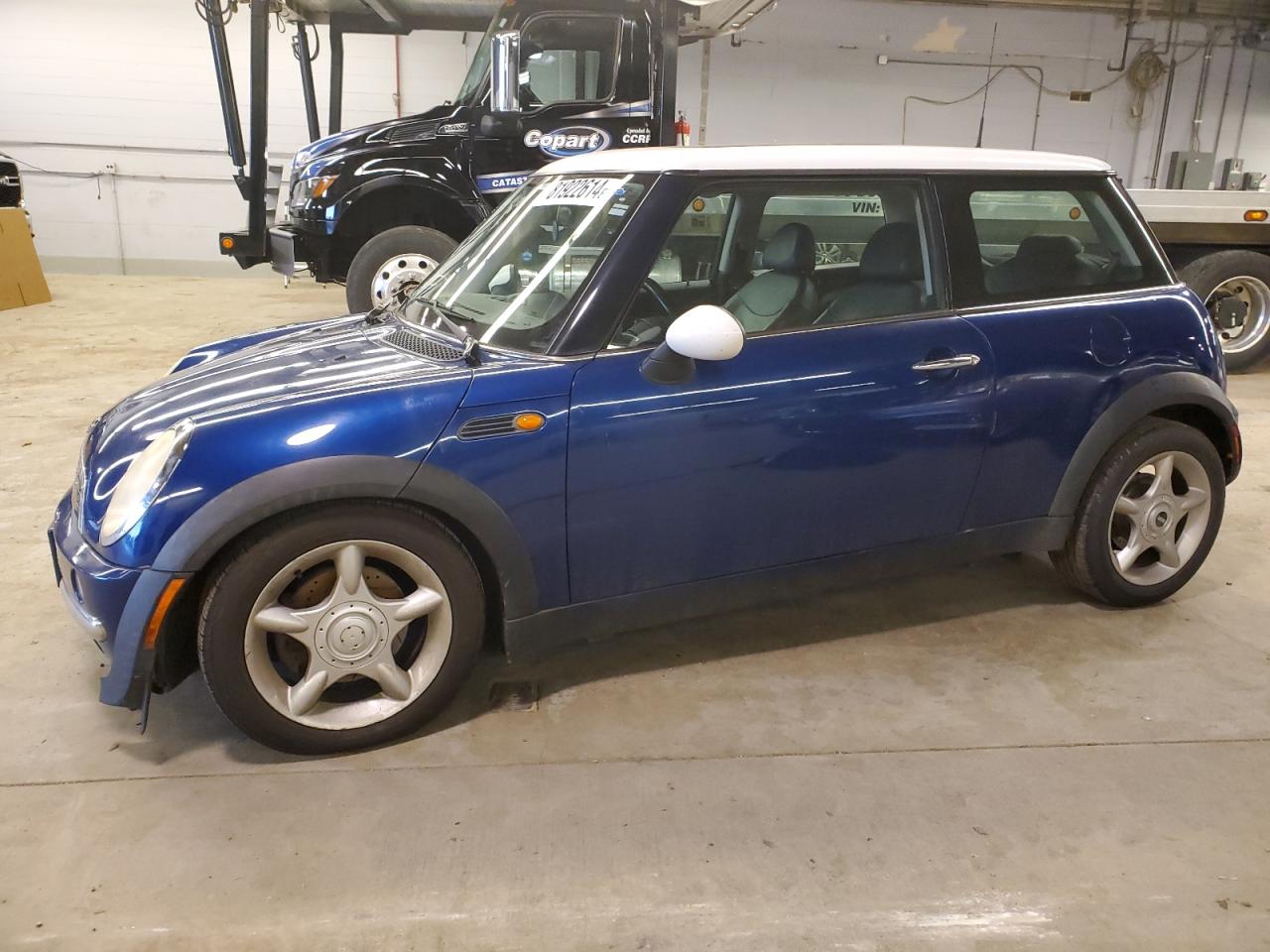 2004 Mini Cooper VIN: WMWRC334X4TJ56112 Lot: 81922614