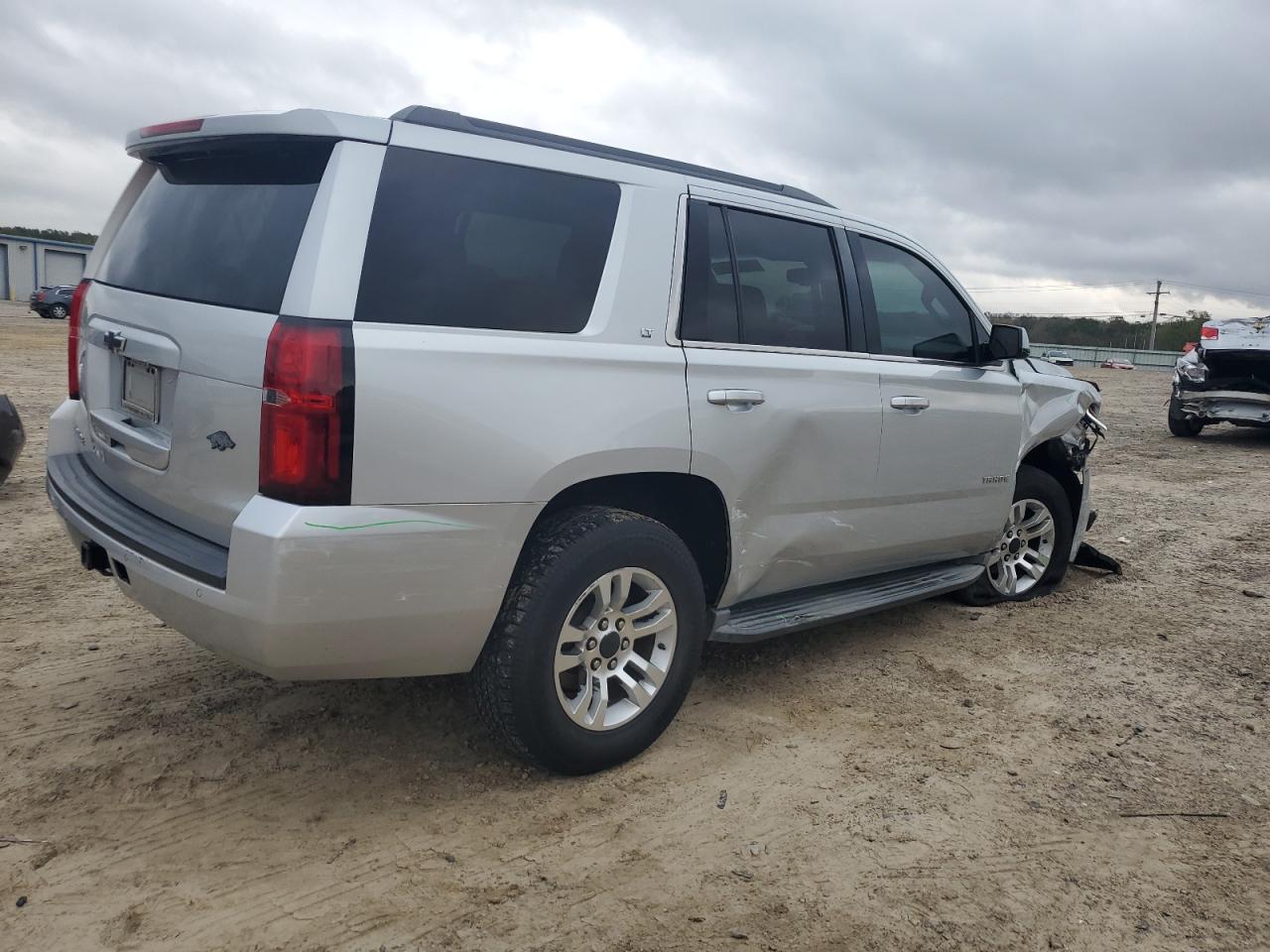 2015 Chevrolet Tahoe C1500 Lt VIN: 1GNSCBKC5FR585012 Lot: 80191564