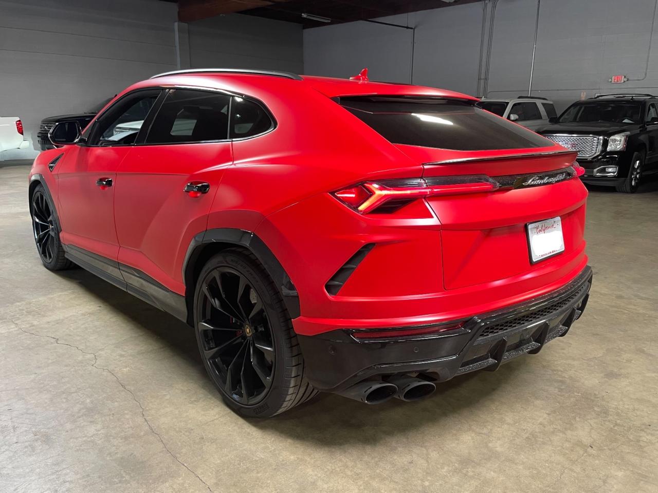 ZPBUA1ZL8KLA04356 2019 Lamborghini Urus