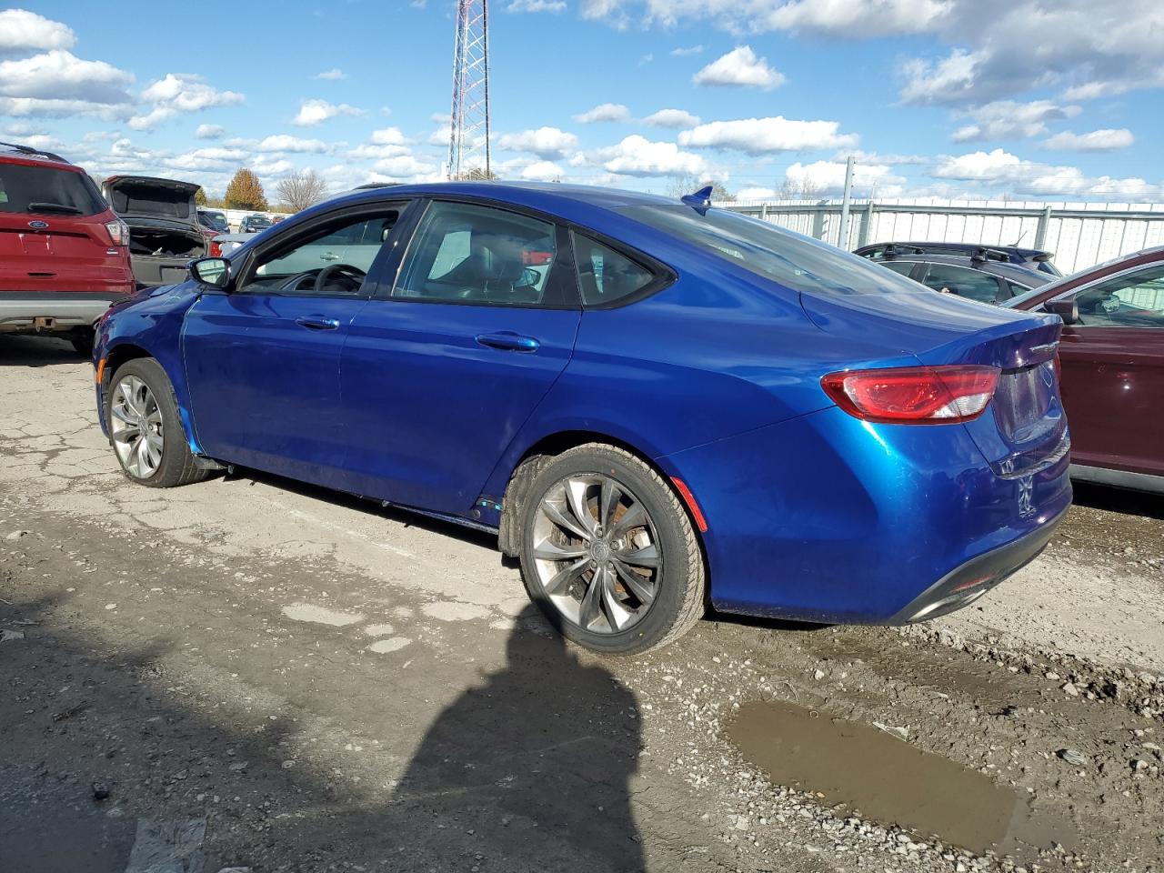 2015 Chrysler 200 S VIN: 1C3CCCBG9FN605327 Lot: 81153864