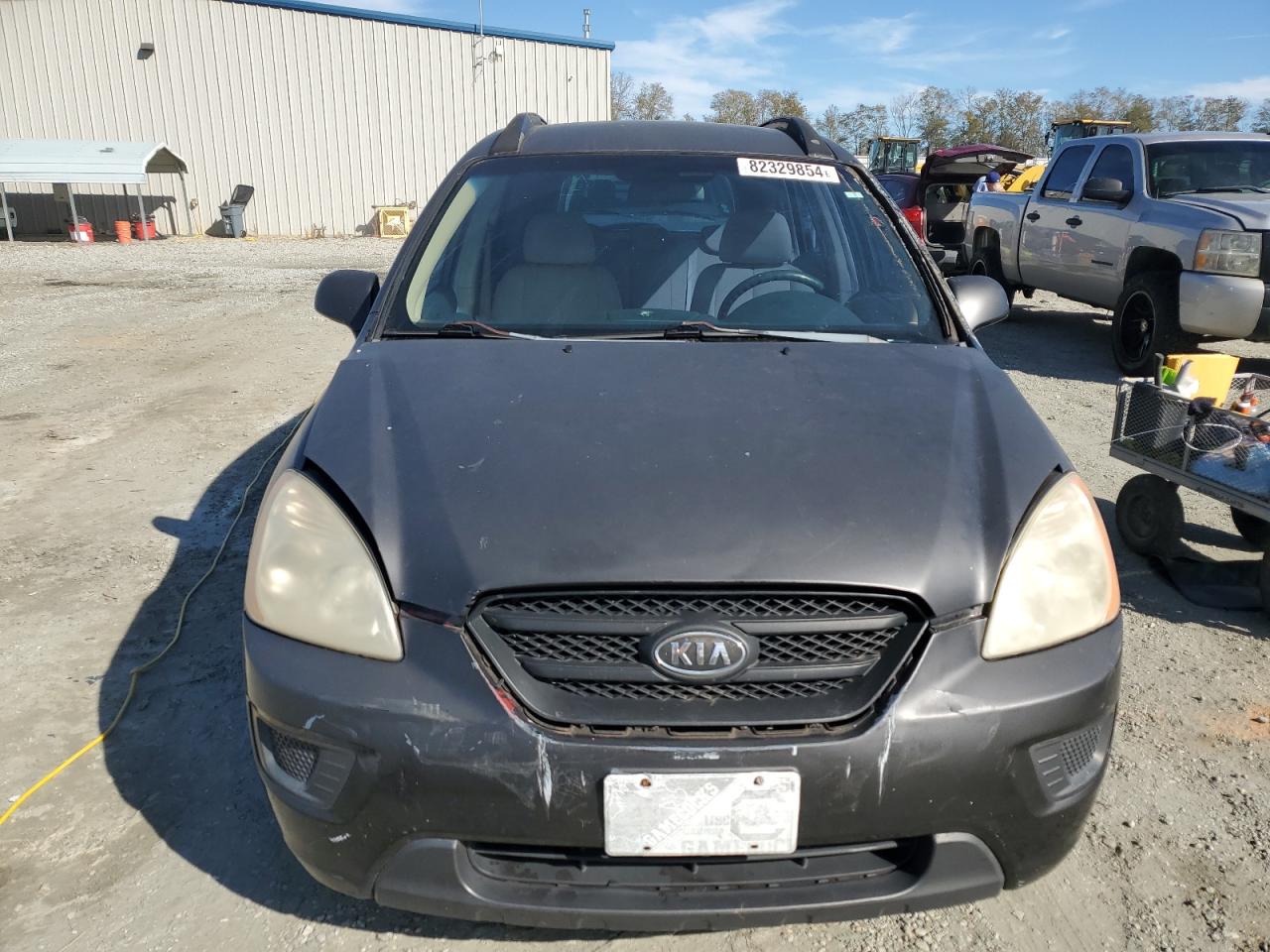 2007 Kia Rondo Lx VIN: KNAFG526677101823 Lot: 82329854