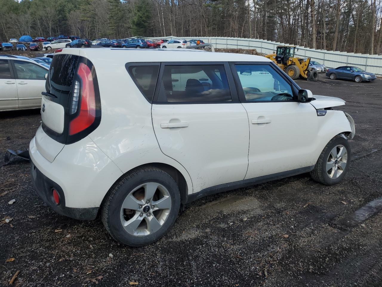 KNDJN2A21J7901923 2018 Kia Soul