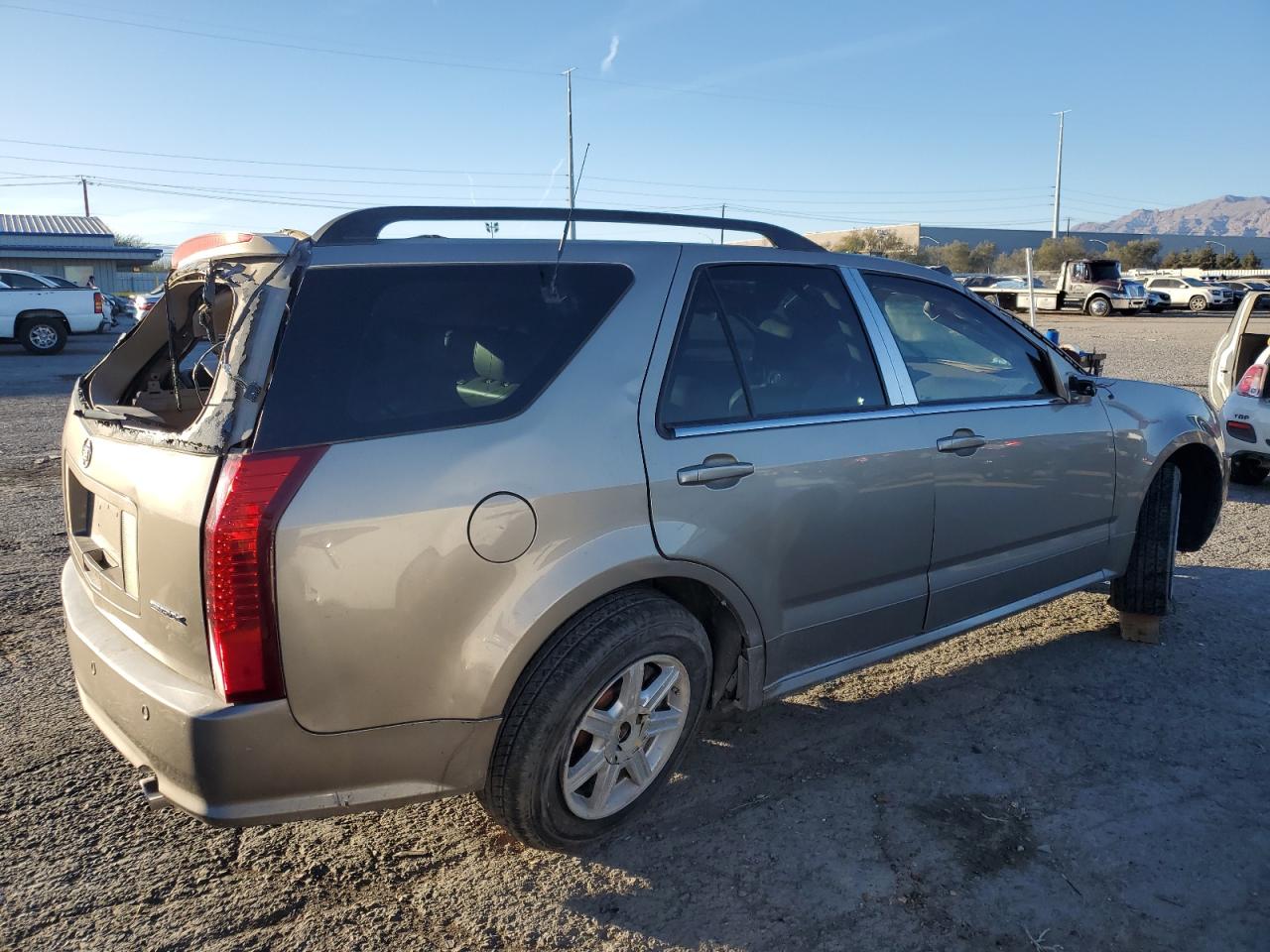 2004 Cadillac Srx VIN: 1GYEE637040157790 Lot: 81365974