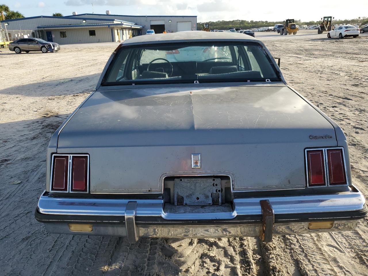 1G3AM69Y2ER401167 1984 Oldsmobile Cutlass Supreme Brougham