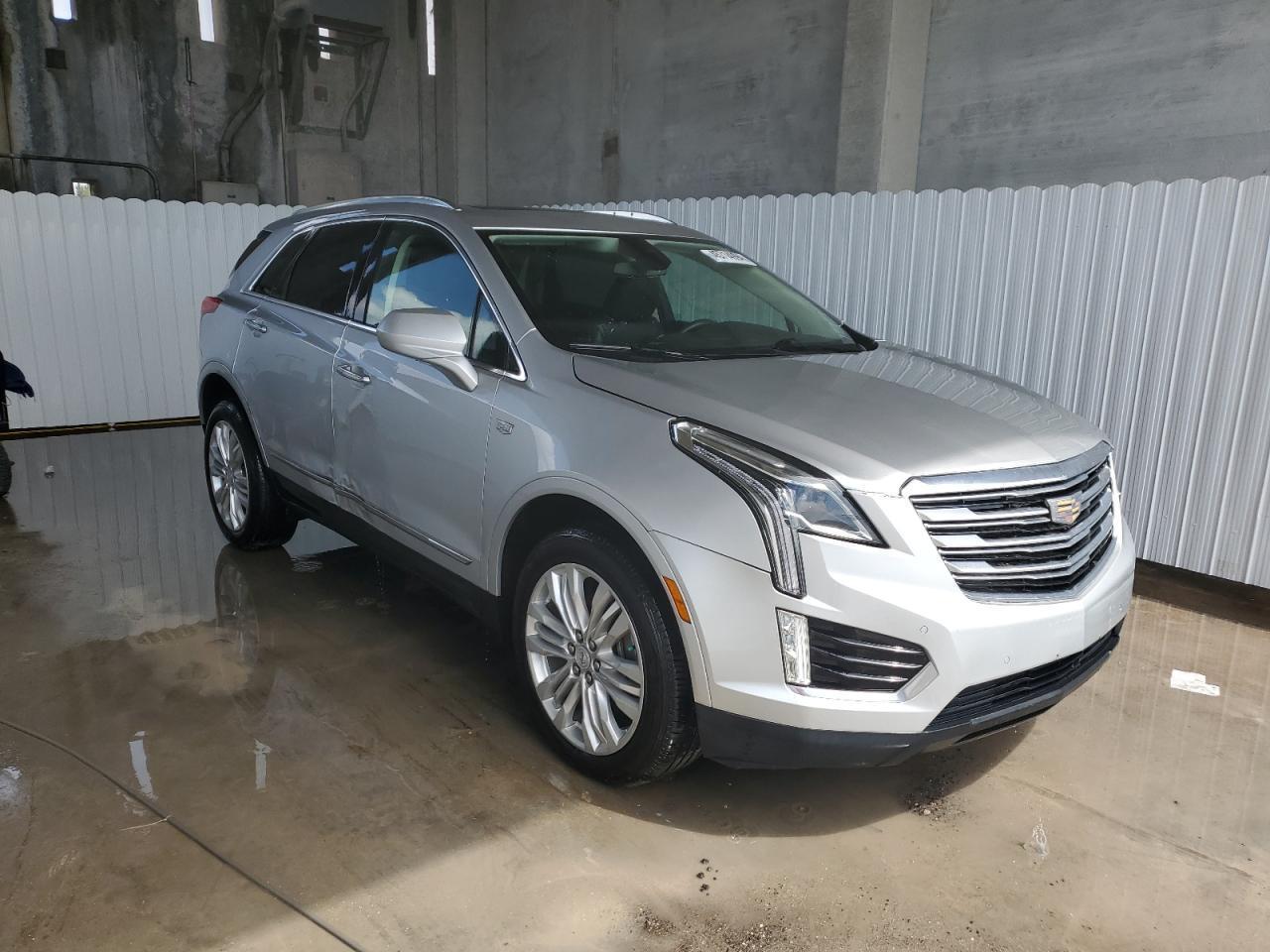 1GYKNERS0JZ131268 2018 Cadillac Xt5 Premium Luxury