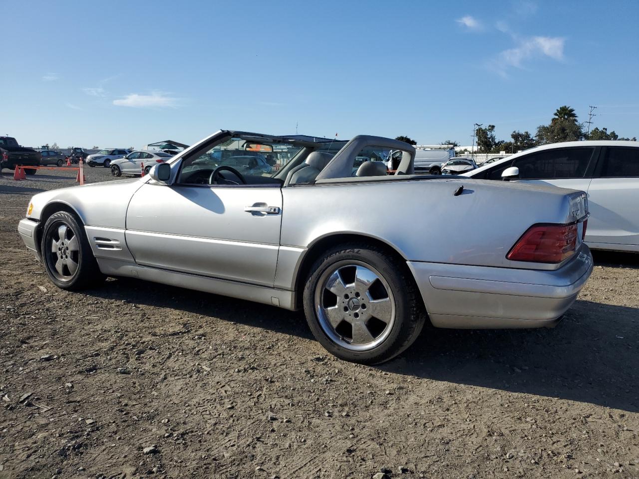 1999 Mercedes-Benz Sl 500 VIN: WDBFA68FXXF174165 Lot: 81608314