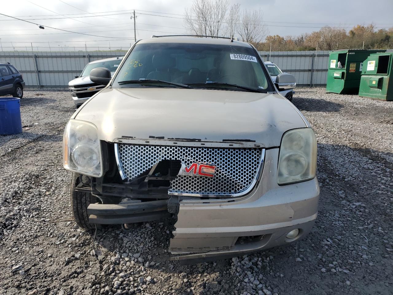 2007 GMC Yukon Denali VIN: 1GKFK63847J275632 Lot: 82809504