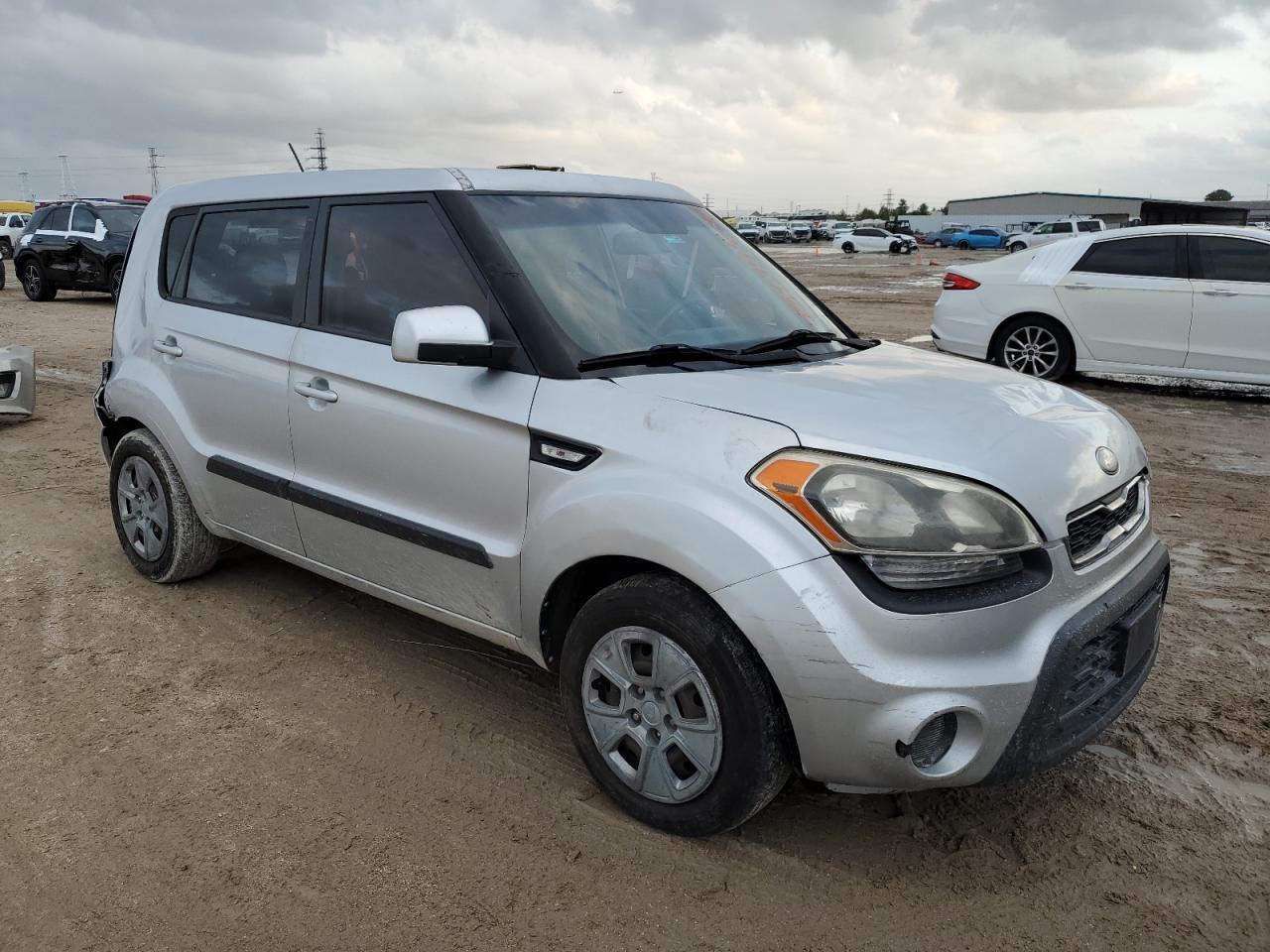 2013 Kia Soul VIN: KNDJT2A51D7760727 Lot: 79139534