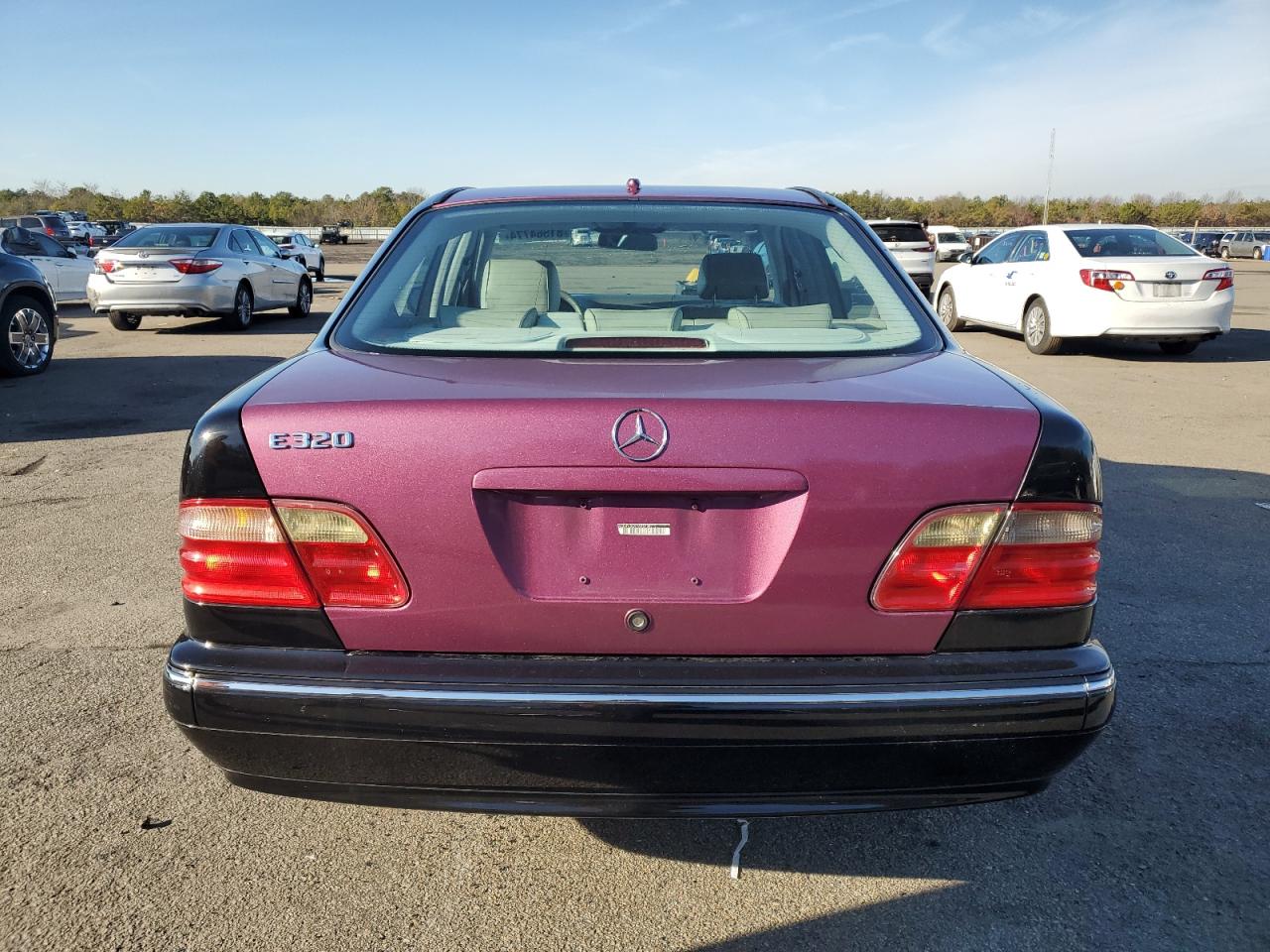 2000 Mercedes-Benz E 320 VIN: WDBJF65G9YA957341 Lot: 81564774