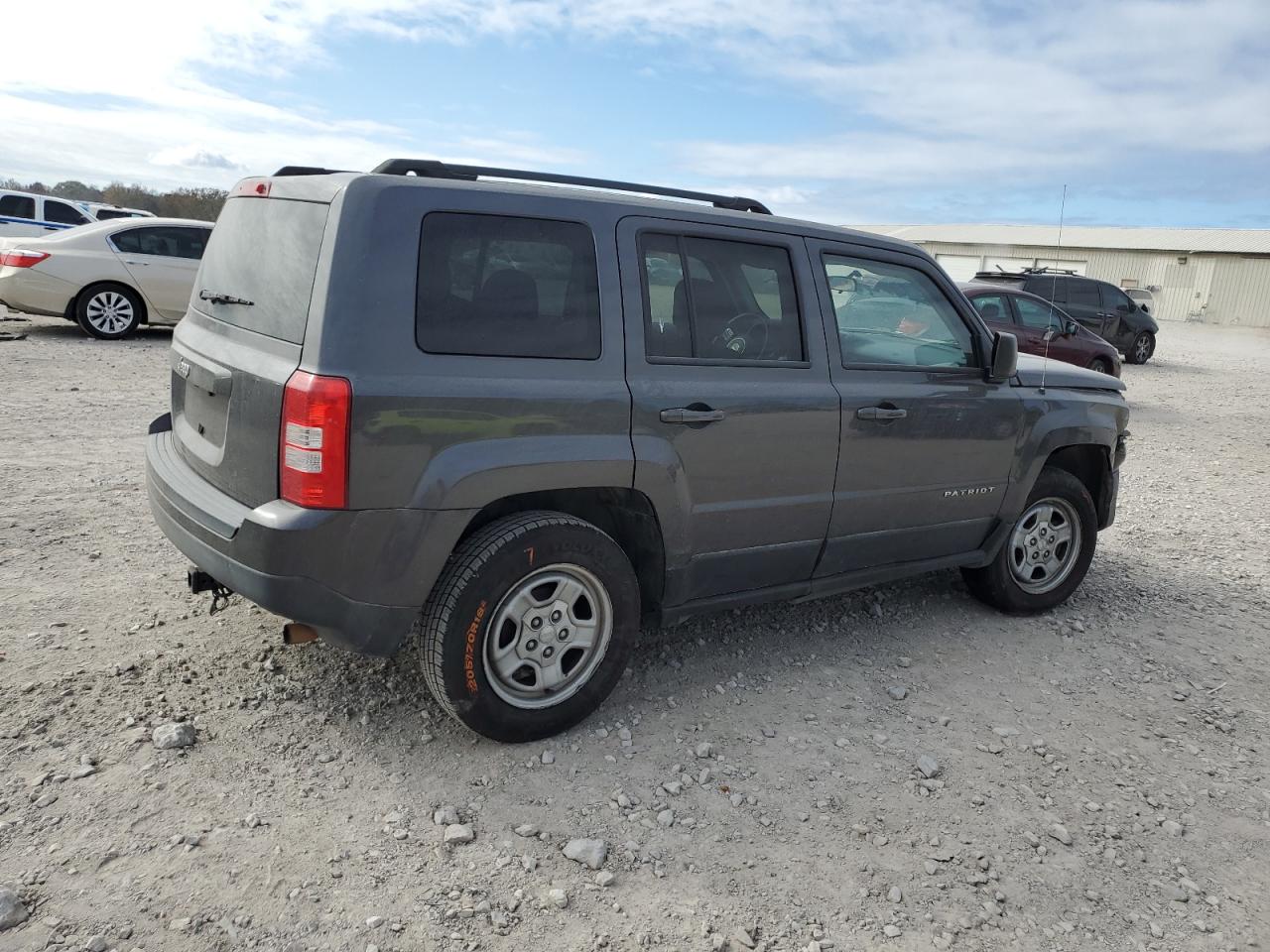 1C4NJPBB2ED766810 2014 Jeep Patriot Sport