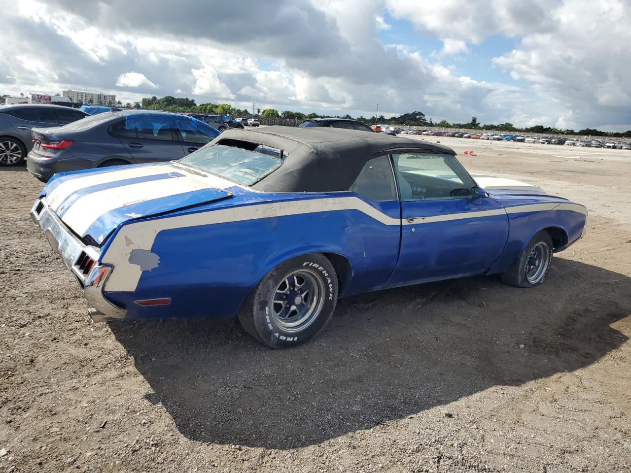 3J67K2M160111 1972 Oldsmobile Cutlass Su