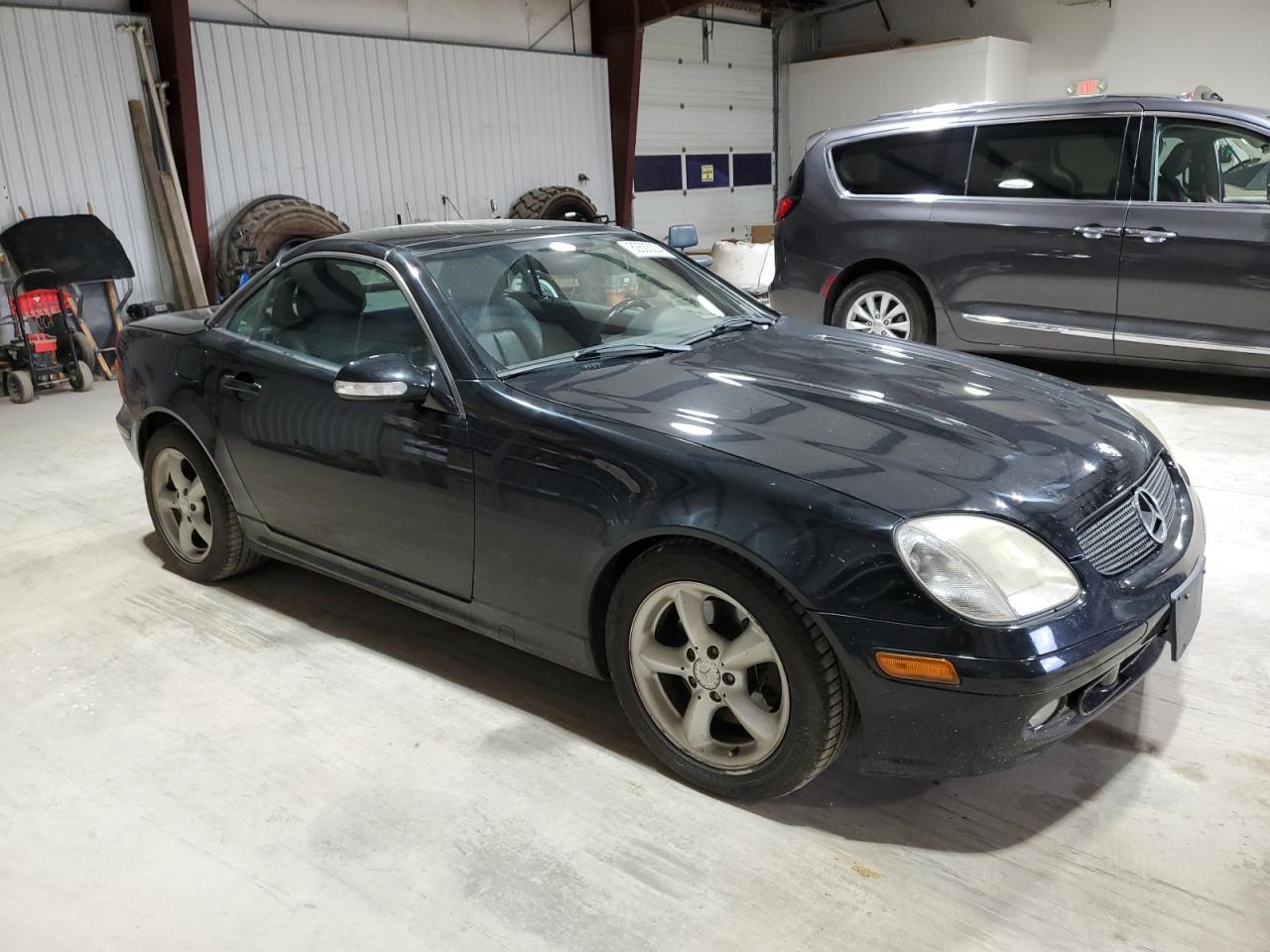 2003 Mercedes-Benz Slk 320 VIN: WDBKK65F23F277574 Lot: 82523004