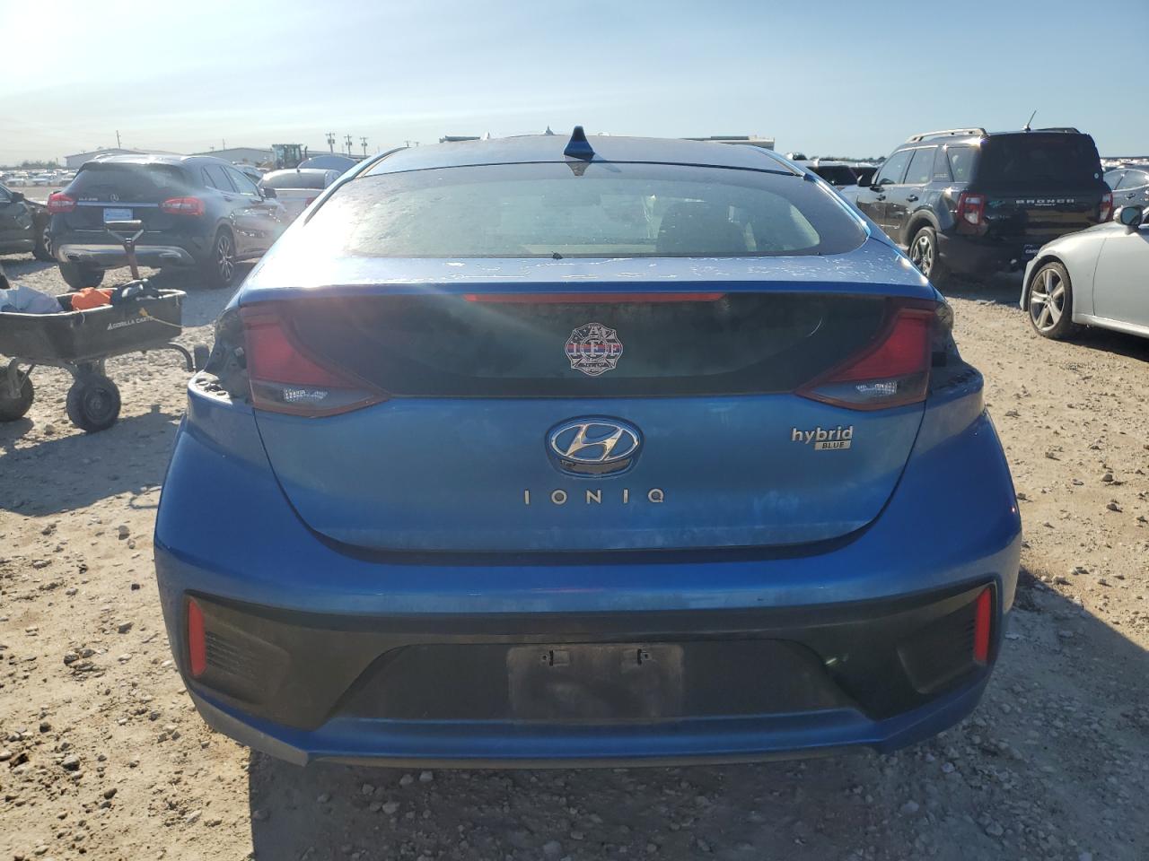 KMHC65LC9HU047221 2017 Hyundai Ioniq Blue