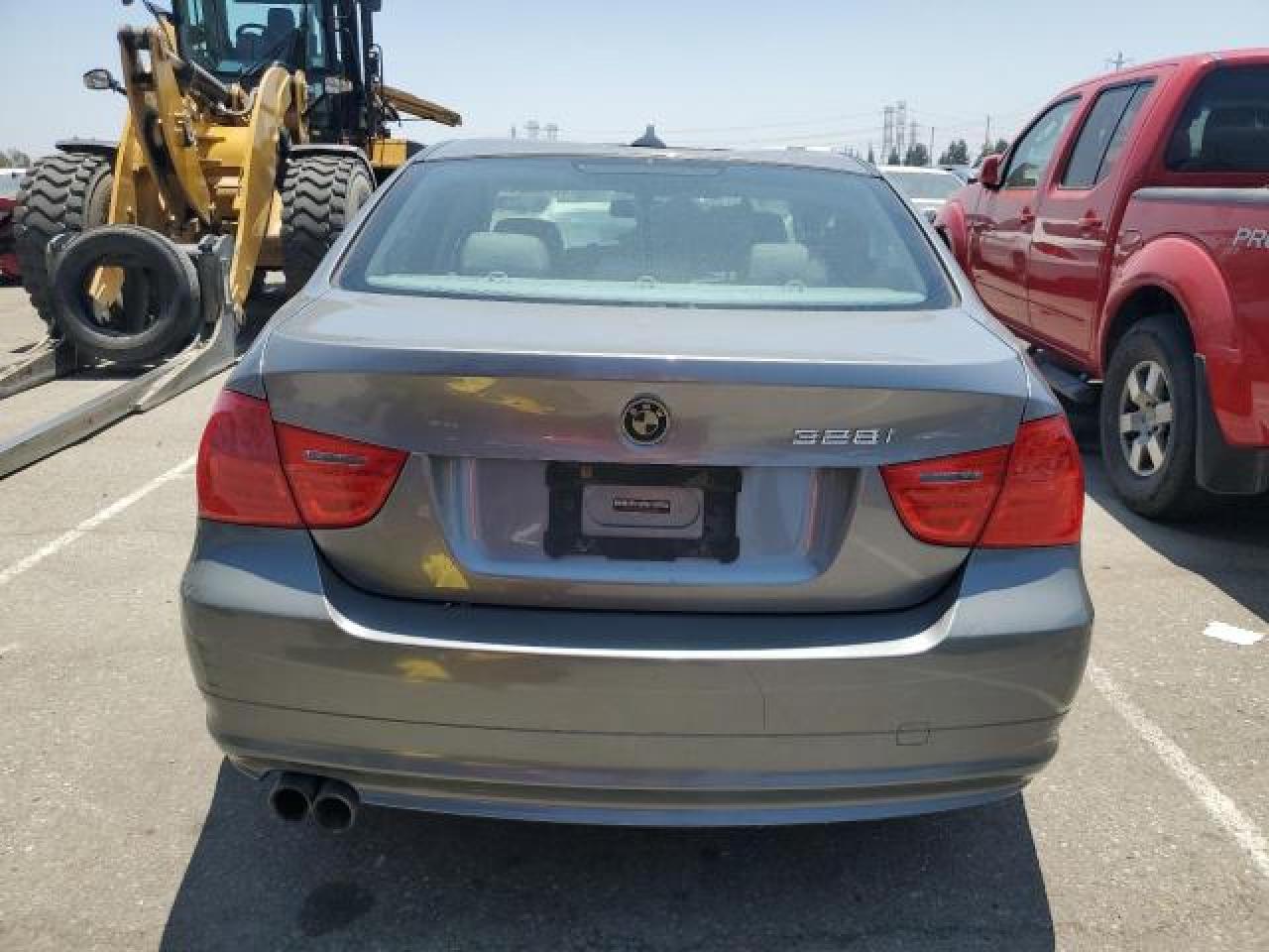 WBAPH535X9A435785 2009 BMW 328 I Sulev