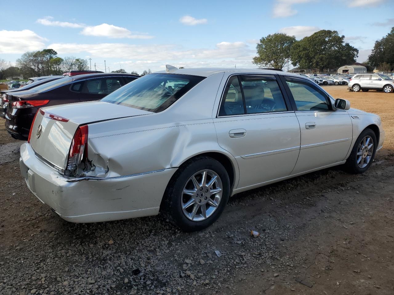 2011 Cadillac Dts Luxury Collection VIN: 1G6KD5E64BU121197 Lot: 80989474