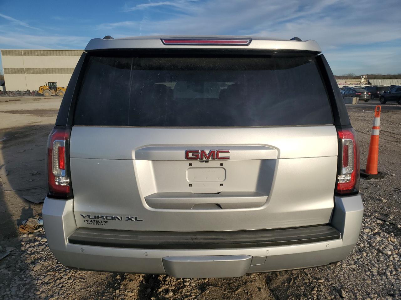 1GKS2GKC1GR198214 2016 GMC Yukon Xl K1500 Slt