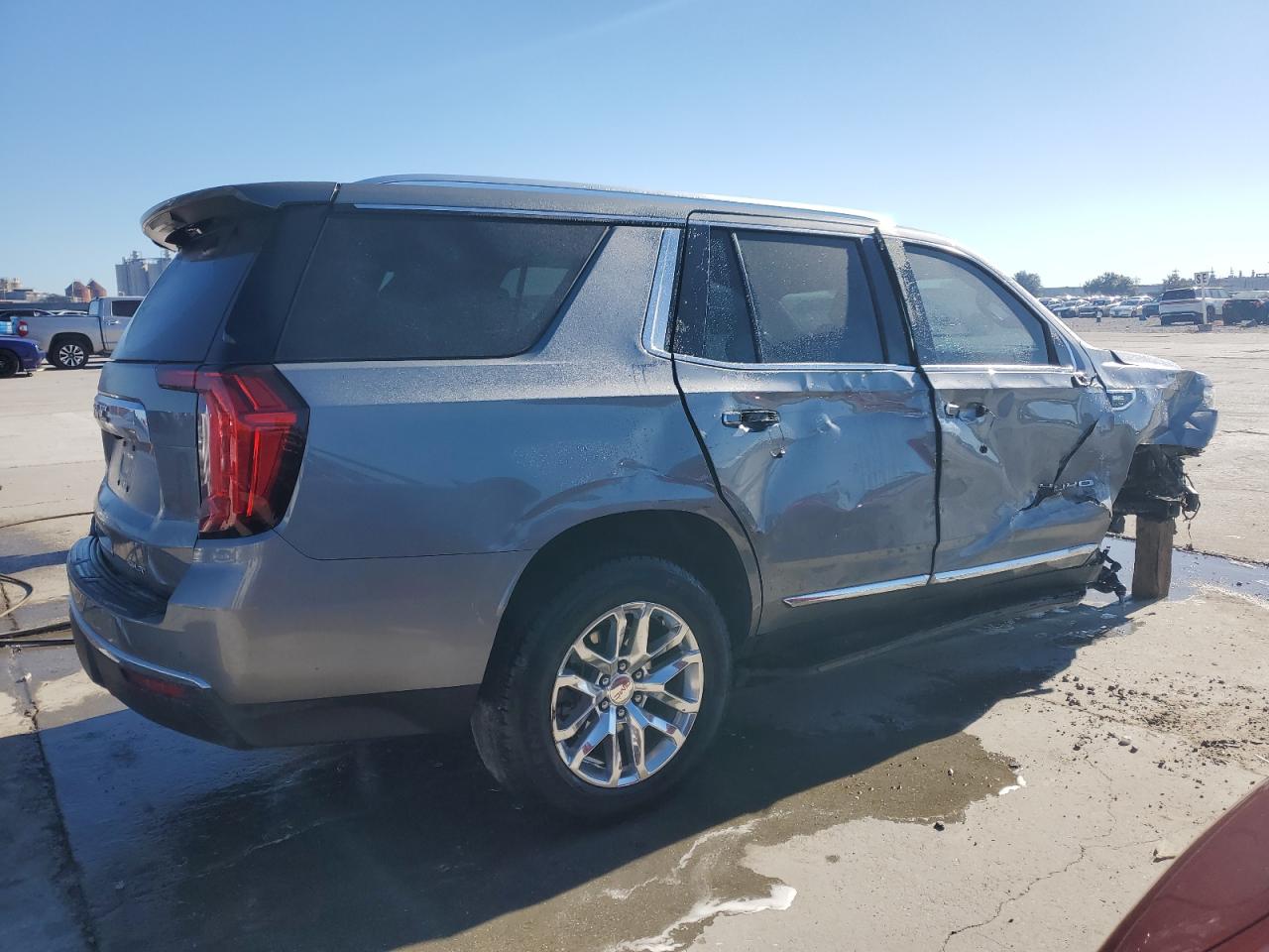 2022 GMC Yukon Slt VIN: 1GKS1BKD7NR330453 Lot: 81585554