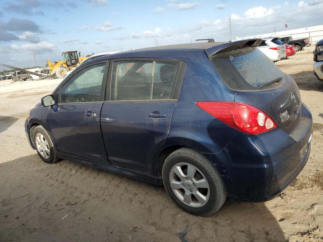 3N1BC13E57L437652 2007 Nissan Versa S