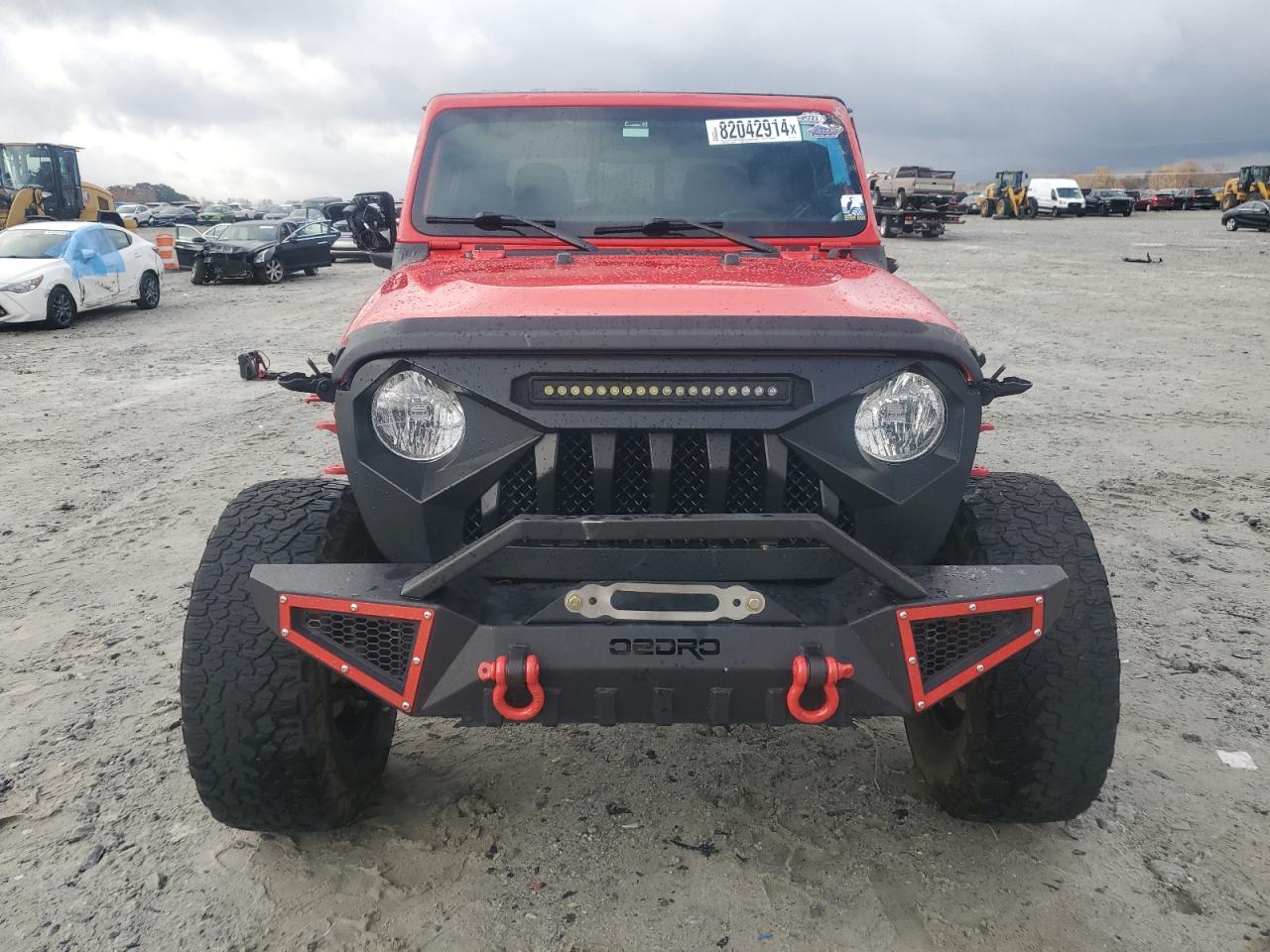 2020 Jeep Gladiator Sport VIN: 1C6HJTAG1LL186509 Lot: 82042914