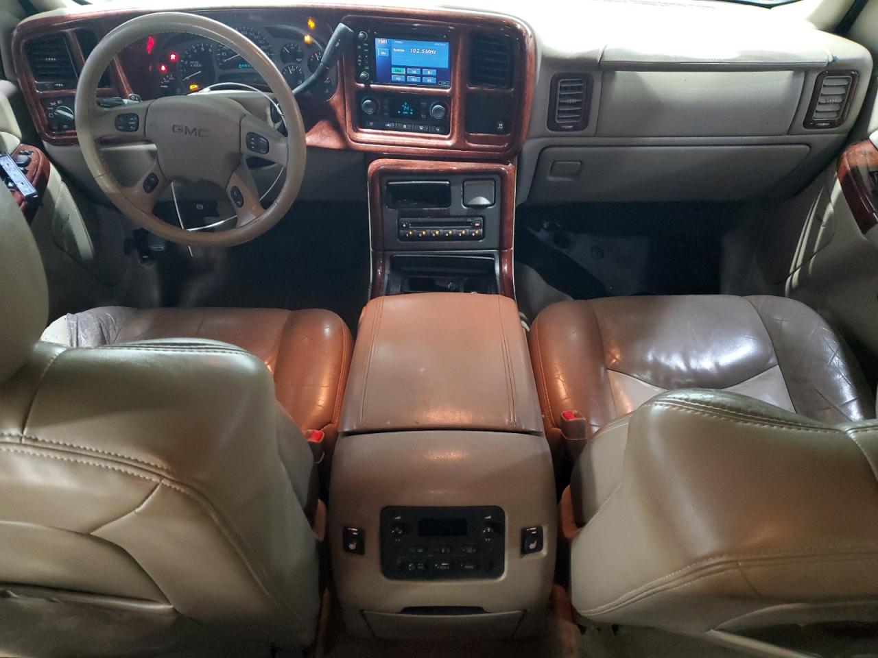 1GKEK63U75J140568 2005 GMC Yukon Denali