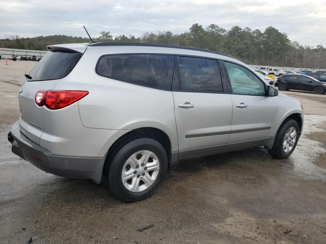 2011 Chevrolet Traverse Ls VIN: 1GNKRFED9BJ219847 Lot: 81047374