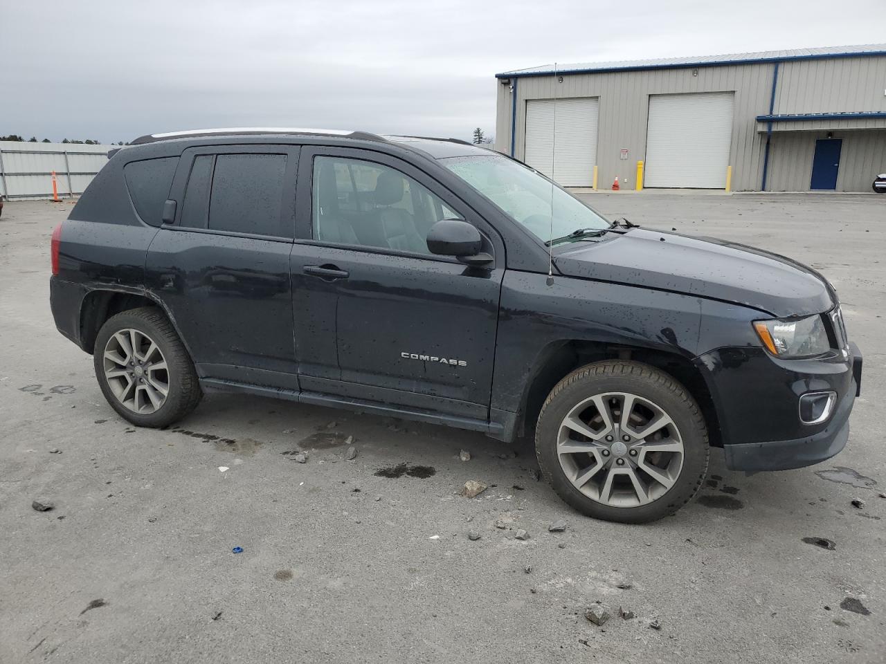 2016 Jeep Compass Latitude VIN: 1C4NJDEB2GD725980 Lot: 82281464