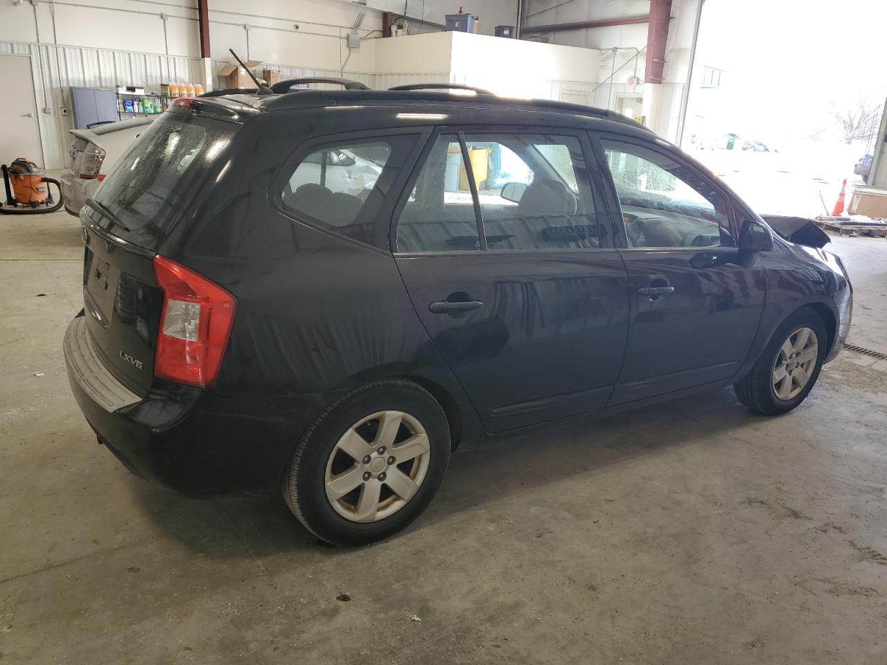 2008 Kia Rondo Lx VIN: KNAFG526787167251 Lot: 82434534