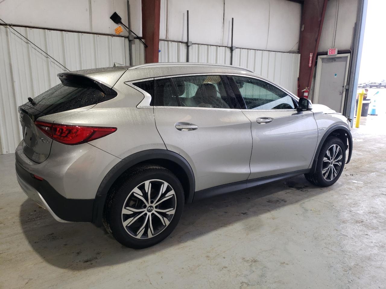 2017 Infiniti Qx30 Base VIN: SJKCH5CR6HA018874 Lot: 80391184