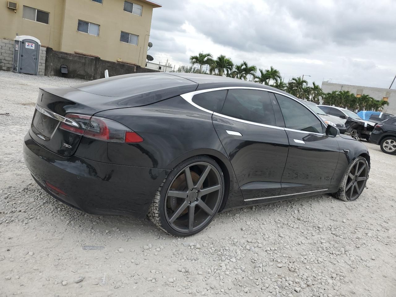 5YJSA1E29JF280784 2018 Tesla Model S