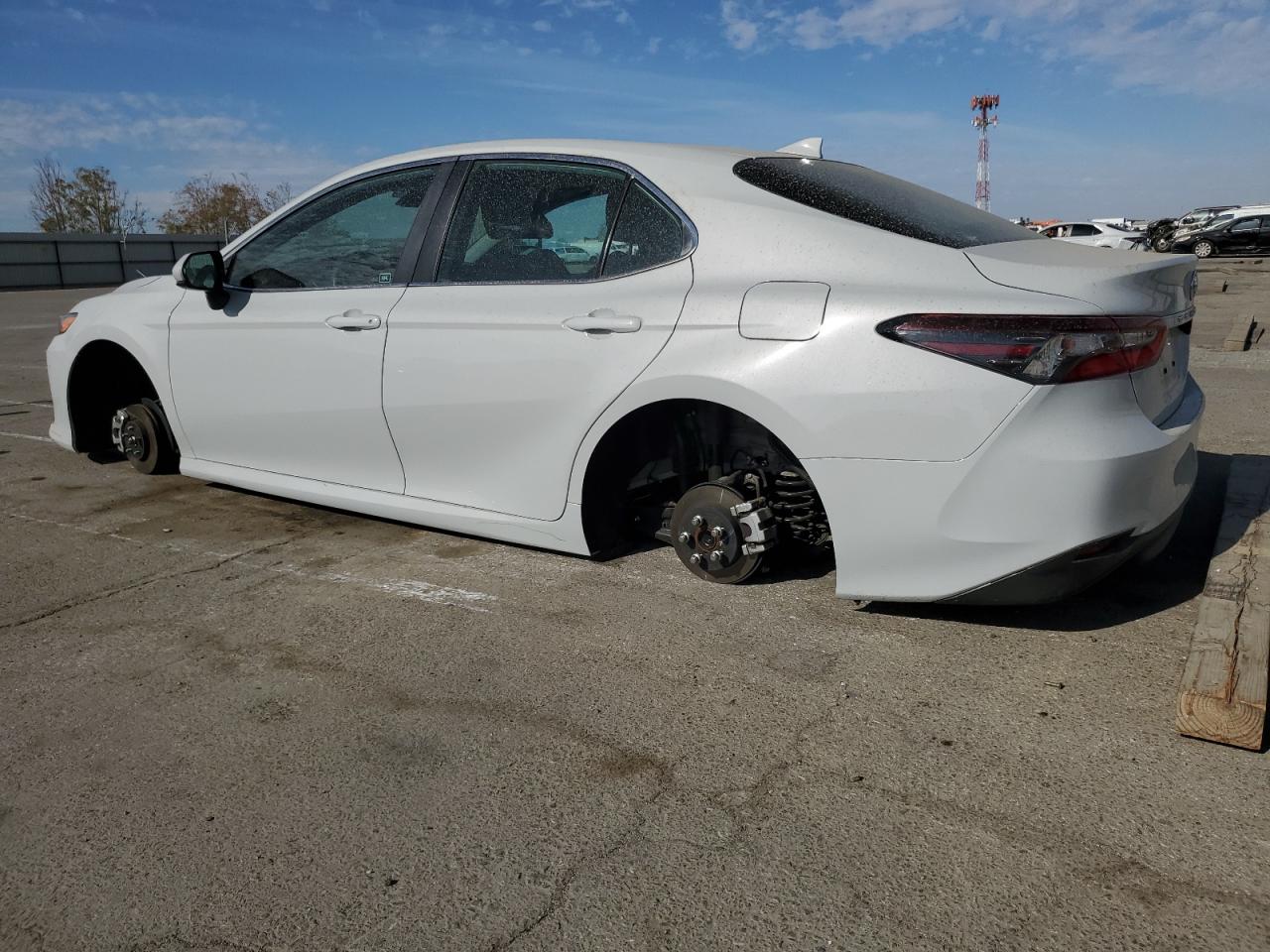 2024 Toyota Camry Le VIN: 4T1C11AK8RU256159 Lot: 80116104