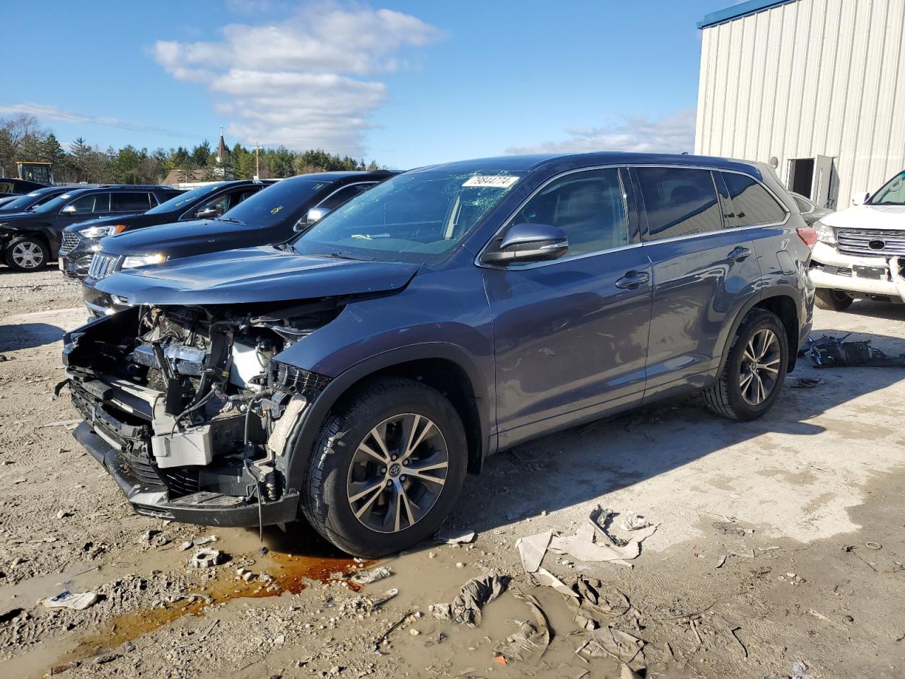 2017 Toyota Highlander Le VIN: 5TDBZRFH8HS368323 Lot: 79844774