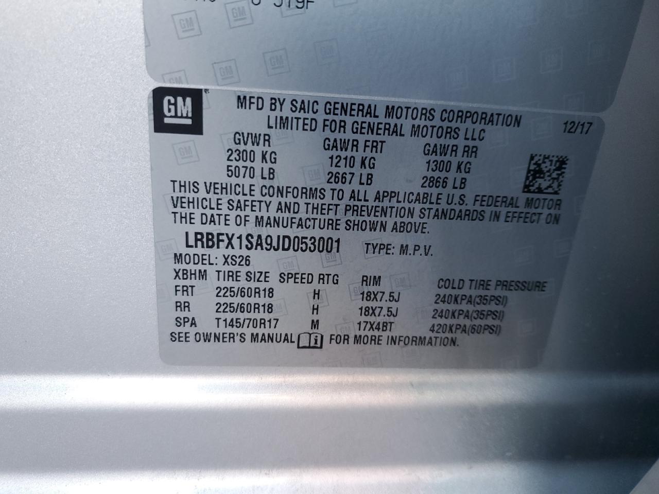 LRBFX1SA9JD053001 2018 Buick Envision Essence