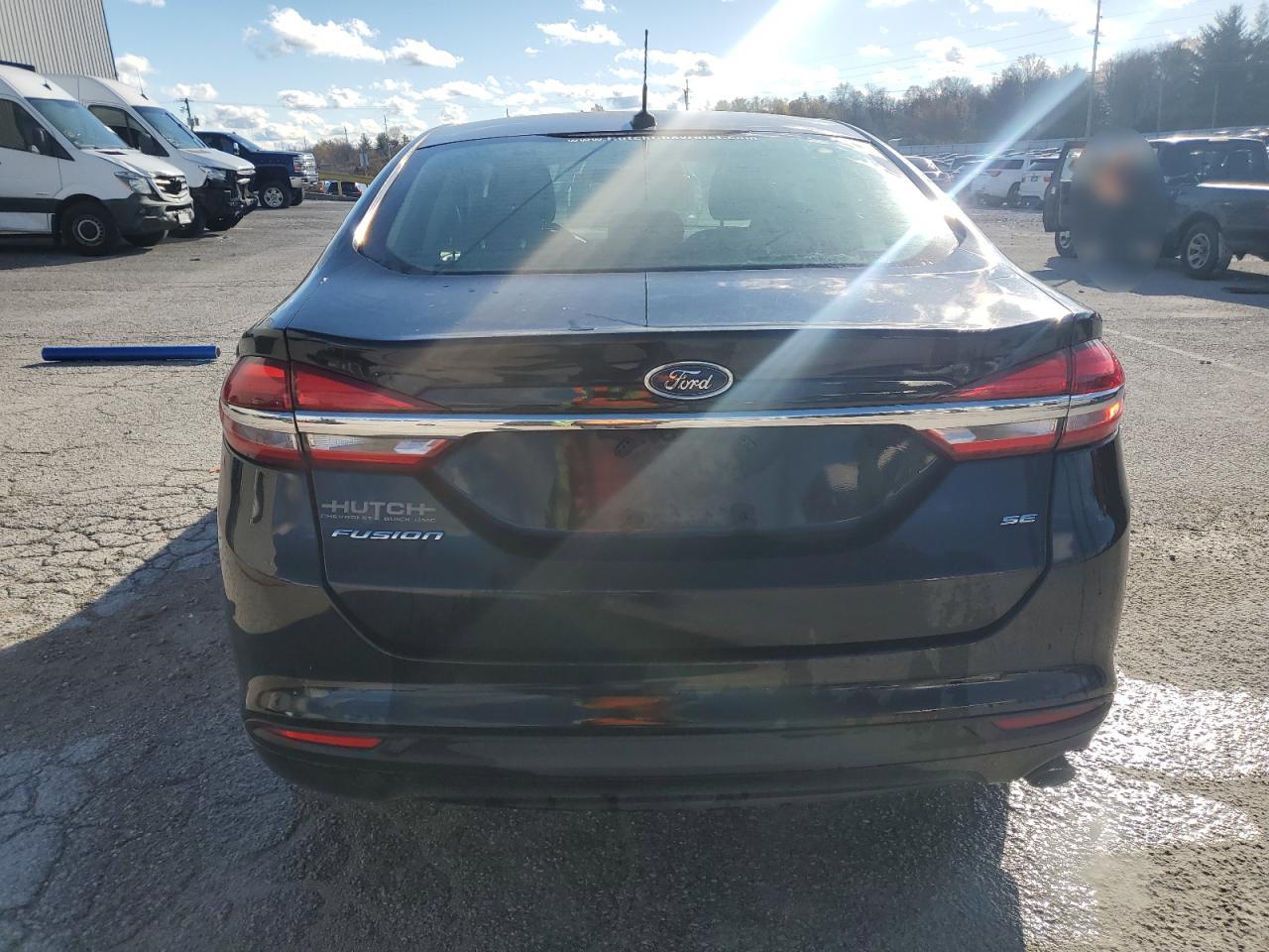 3FA6P0H78JR270852 2018 Ford Fusion Se