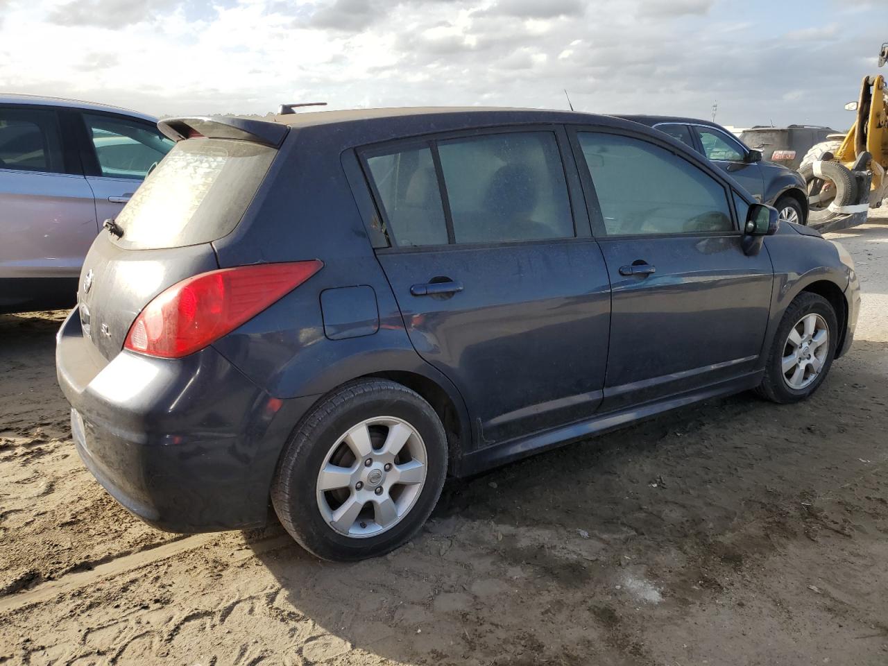 3N1BC13E57L437652 2007 Nissan Versa S