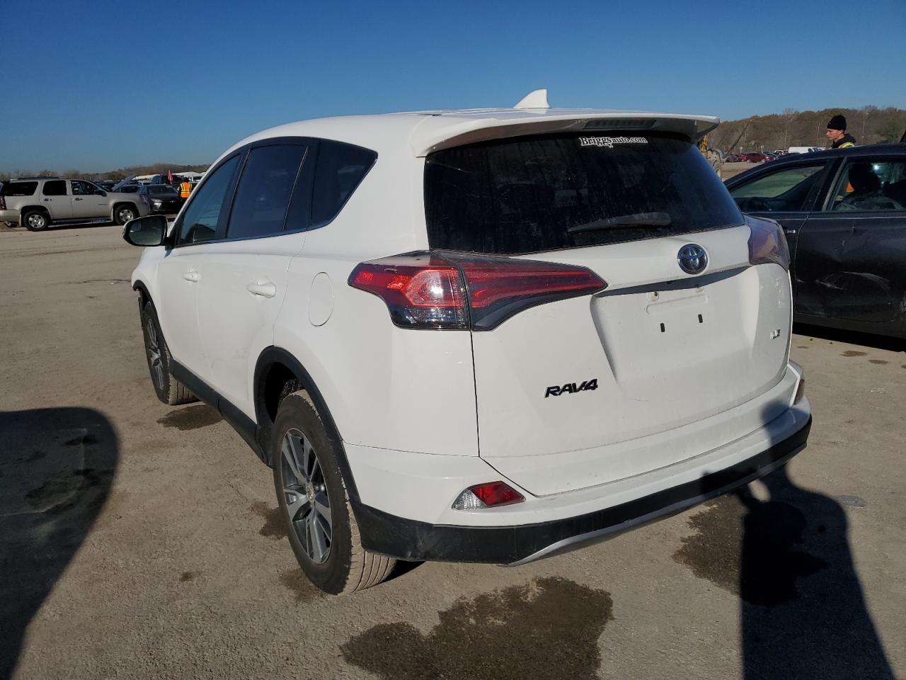 2T3RFREV1JW788119 2018 Toyota Rav4 Adventure