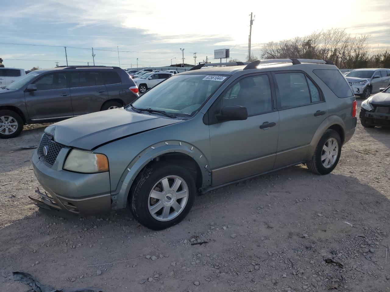 2005 Ford Freestyle Se VIN: 1FMZK01145GA65338 Lot: 82561044