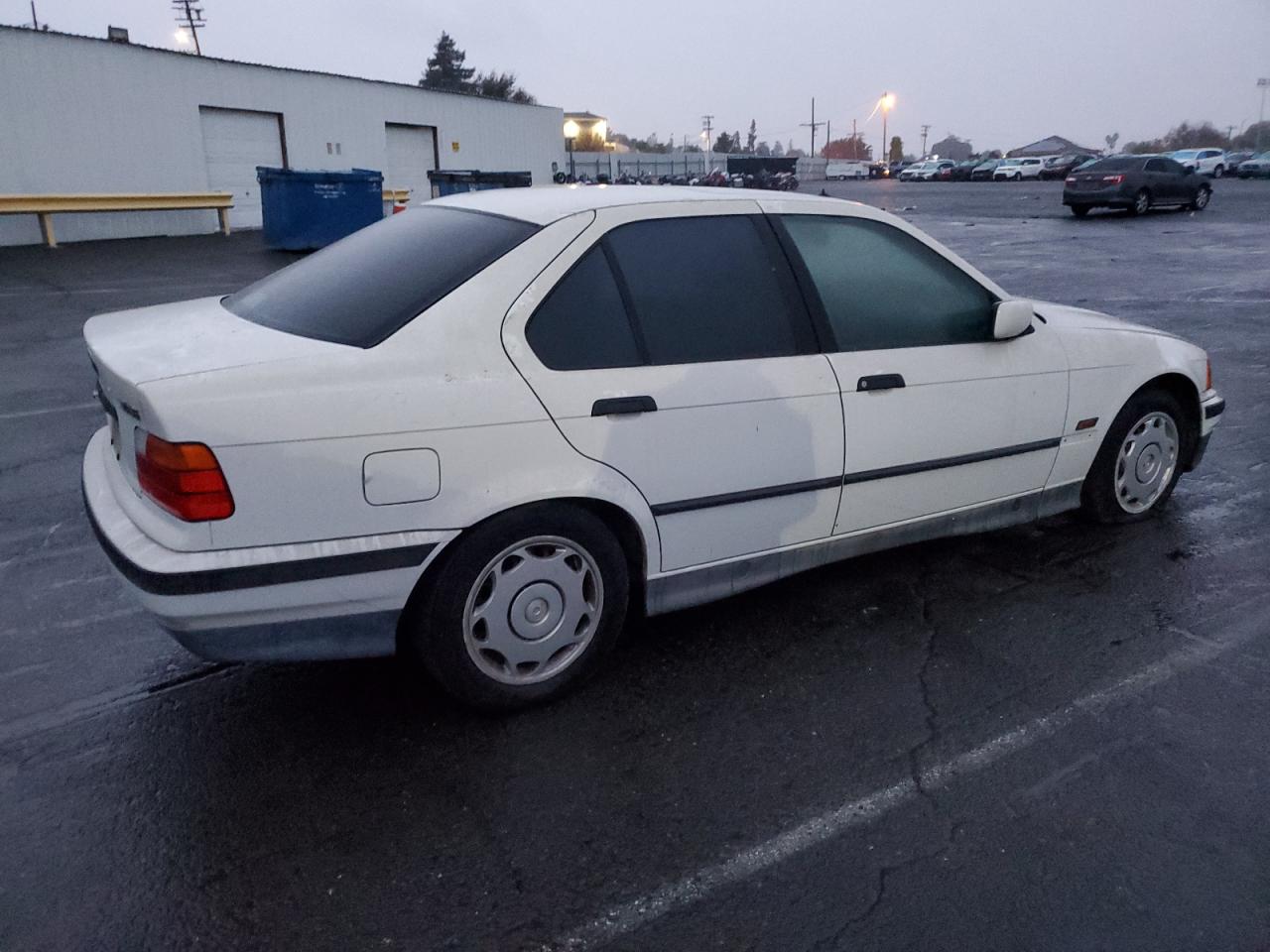 WBACA532XSFG13649 1995 BMW 318 I