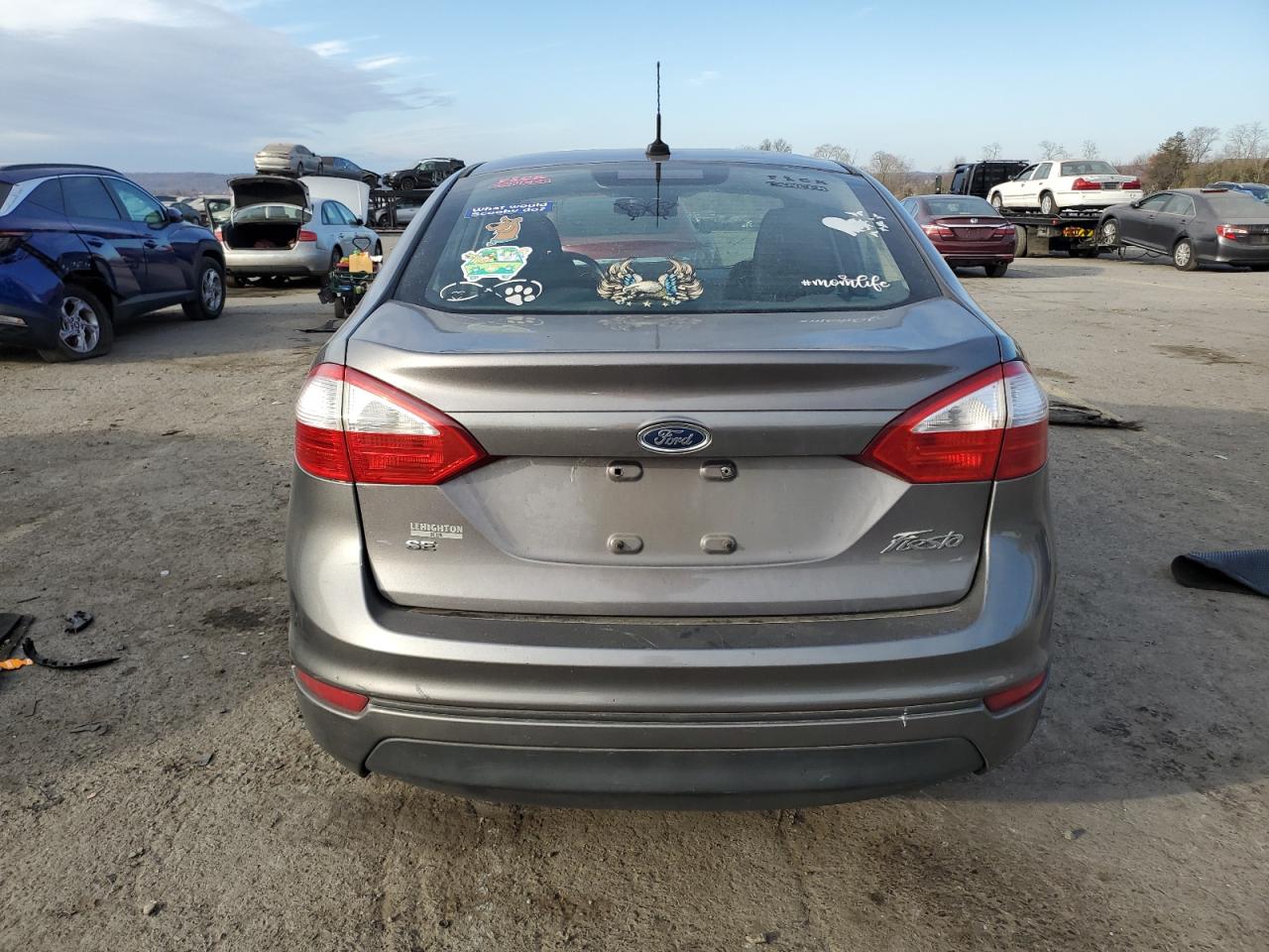 3FADP4BJ1EM124833 2014 Ford Fiesta Se