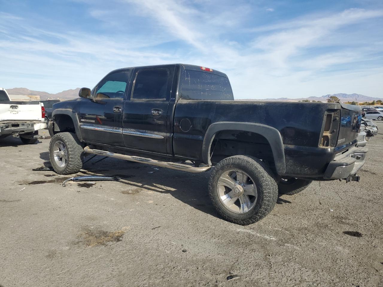 2006 GMC Sierra K2500 Heavy Duty VIN: 1GTHK23U26F157221 Lot: 83045244