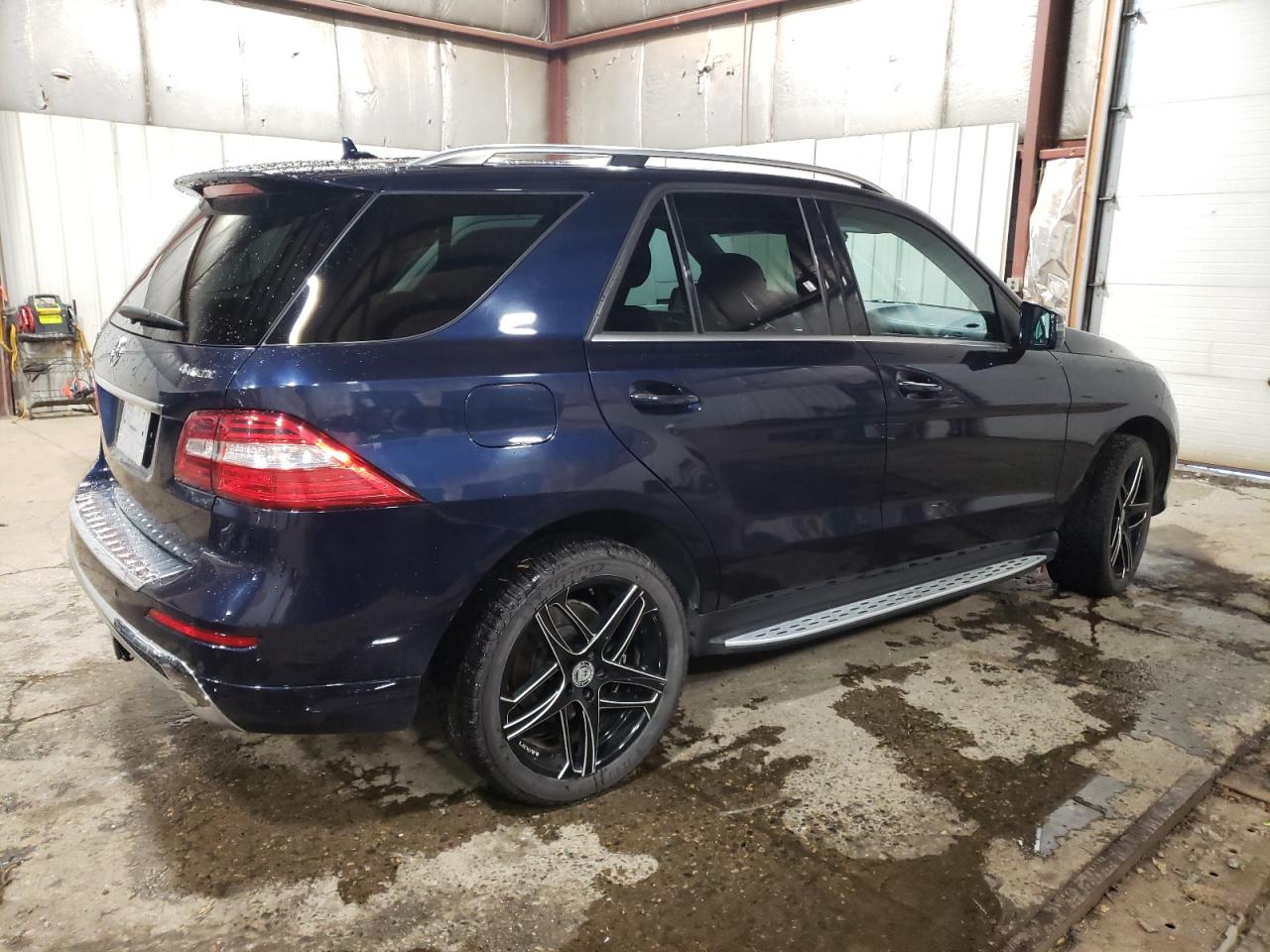 4JGDA7DB0DA216137 2013 Mercedes-Benz Ml 550 4Matic